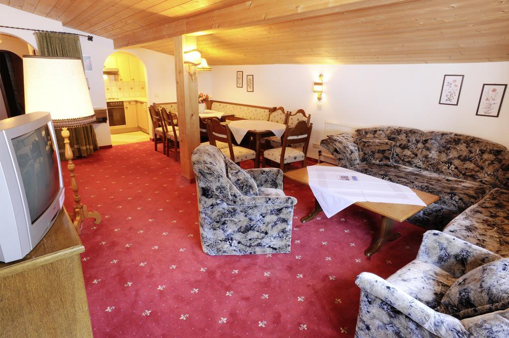 Haus Gariella Apartamento Gargellen Quarto foto